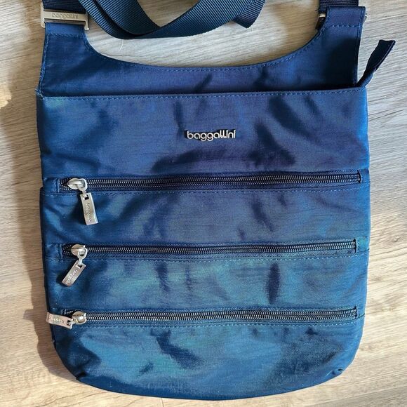 Baggalini Big Zipper Bag Blue Crossbody Purse with Attached RFID Pouch - Picture 3 of 9